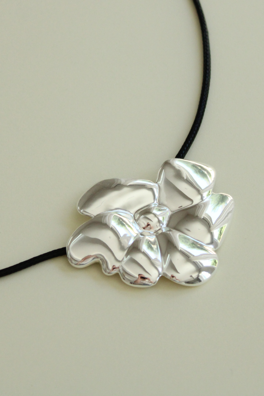 Bloom Pendant
