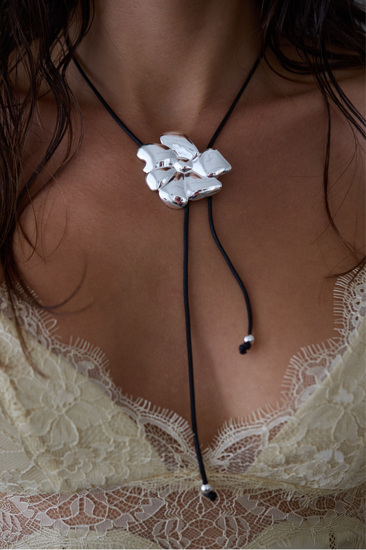 Le Fleur Pendant