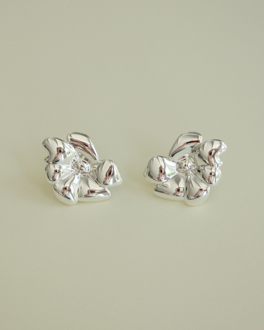 Le Fleur Earrings